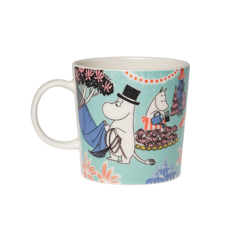 Moomin Arabia Simple Joys mug 2026 featuring Moomintroll, Snufkin and Moomin characters